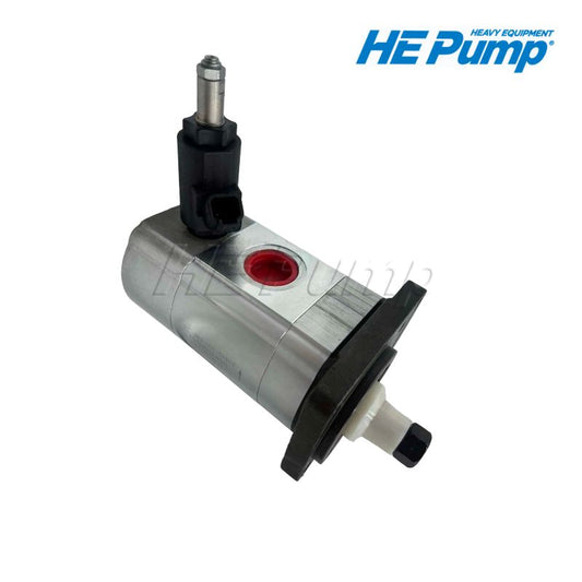 Hyundai 11LB-30321 (11LB30321) hydraulic cooling fan motor assembly for HL770-7A and HL780-7A wheel loaders.
